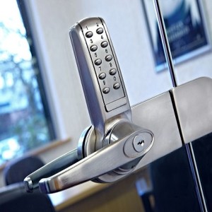 commercial locksmith services (626) 414-6585